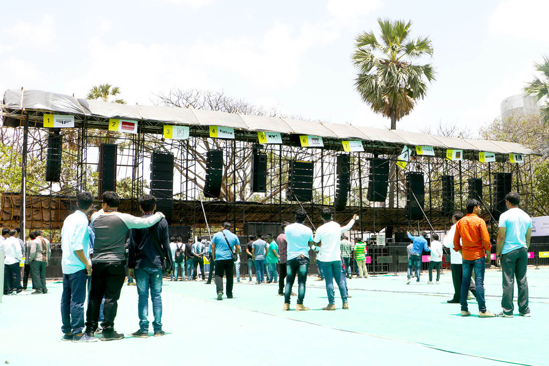 Open Air Line Array Demo at PALM 2016